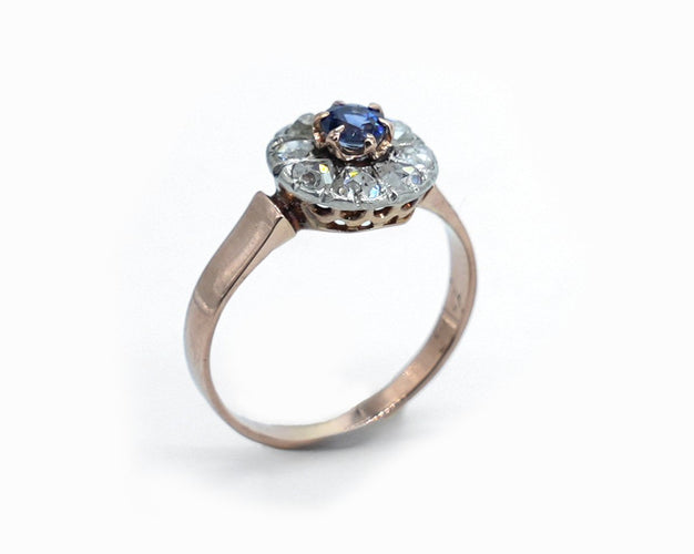 bague Or rose saphir et diamants.jpg