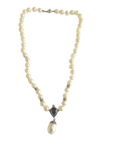 Collier perles, tanzanite et diamants en or blanc