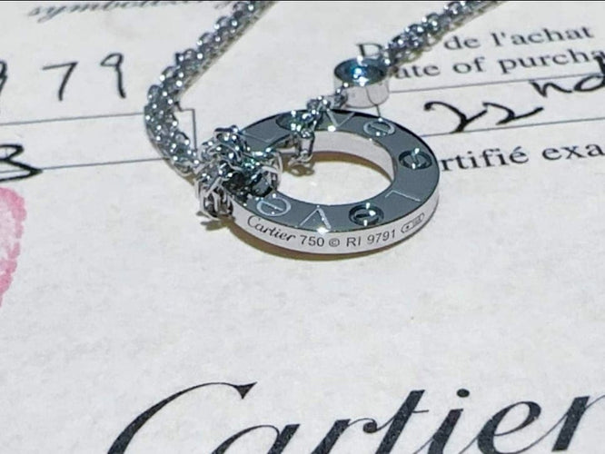 Pendentif Cartier Love - Pendentif en or gris et diamants 58 Facettes jnci101