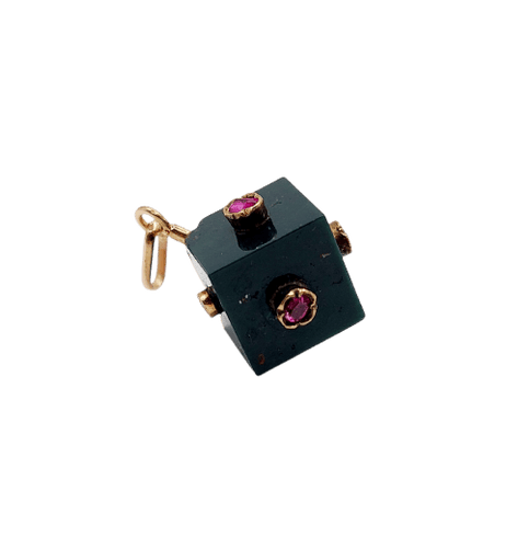Pendentif Pendentif antique en or 18K, jaspe sanguin, rubis et perle 58 Facettes A06970