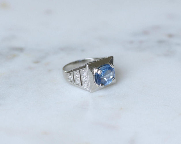 Bague 53 Art Déco - Bague chevalière en platine, saphir de Ceylan et diamants 58 Facettes