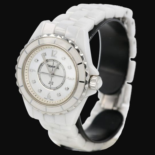Montre Chanel J12 - Montre 29 mm en céramique et diamants 58 Facettes MT45927