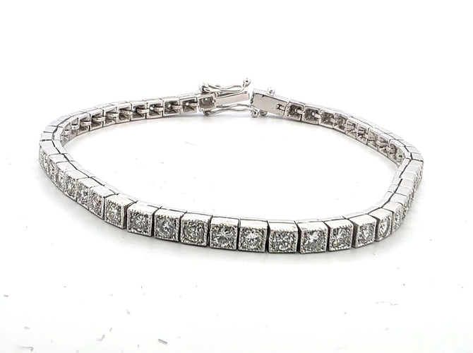 Bracelet Bracelet tennis en platine avec diamants 58 Facettes 360/26 A