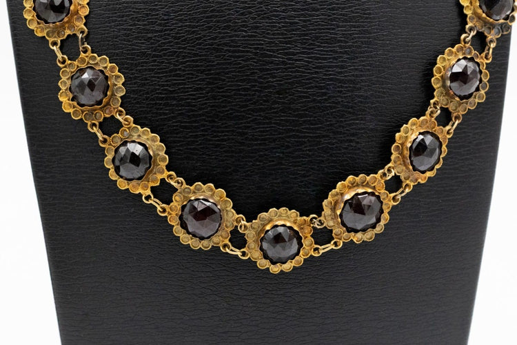 Collier Bootjes ketting - Collier hollandais en or jaune et grenats 58 Facettes 12229