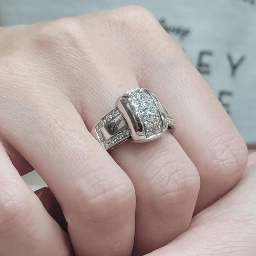 Bague 54 Bague en or blanc 18k et diamants 58 Facettes S106