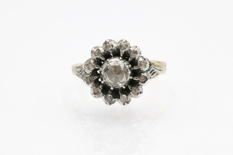 Bague 57 Bague ancienne en or jaune, argent et diamants taille rose 58 Facettes 12228