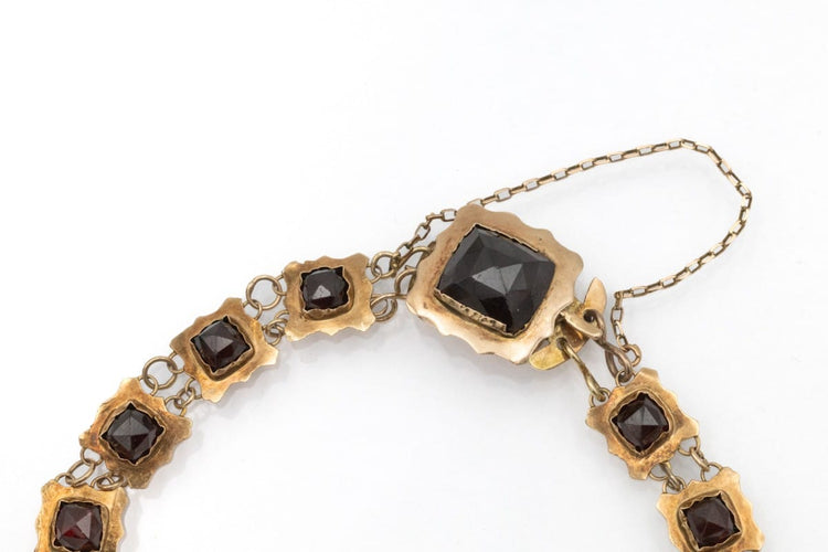 Bracelet Bracelet hollandais XIXe en or jaune et grenats 58 Facettes 12227