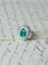 Bague 51 Jupe - Bague en or blanc, émeraude colombienne et diamants 58 Facettes