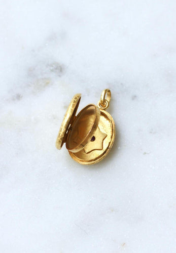 Pendentif Médaillon étoile - Pendentif en or jaune, rubis, saphir et diamants 58 Facettes
