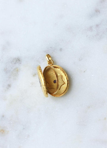 Pendentif Médaillon étoile - Pendentif en or jaune, rubis, saphir et diamants 58 Facettes