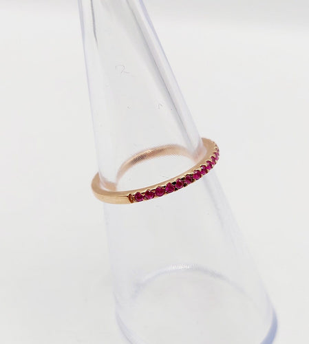 Bague 49.5 Demi-alliance vintage en or rose 18k et rubis 58 Facettes A07413