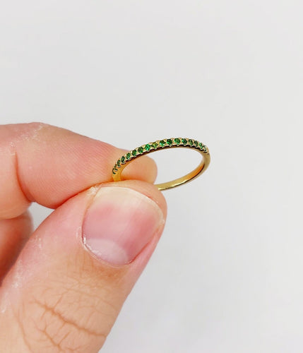Bague 49.5 Demi-alliance vintage en or 18k et grenats tsavorites 58 Facettes A07414