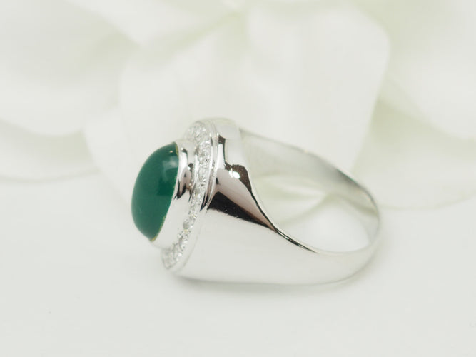 Bague 55 Bague chevalière ancienne en or blanc, agate verte et diamants 58 Facettes 33794