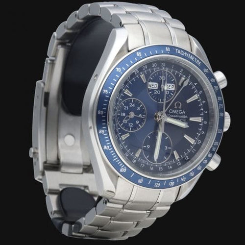 Montre Omega Speedmaster - Montre Day-Date chronographe 40 mm en acier 58 Facettes MT46627