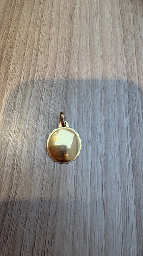 Pendentif Augis - Médaille d’amour en or jaune 58 Facettes Médaille 001