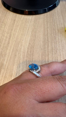Bague 54 Bague en or blanc, topaze et diamants 58 Facettes Bague 001