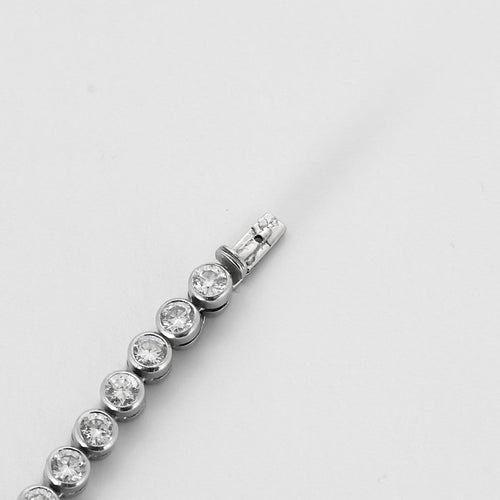Bracelet Bracelet ligne en platine et or gris avec diamants 58 Facettes B260376