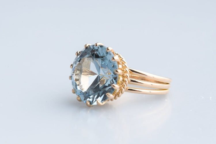 Bague 50 Bague topaze bleue en or jaune 18K 58 Facettes BGTOP12GOC765-107