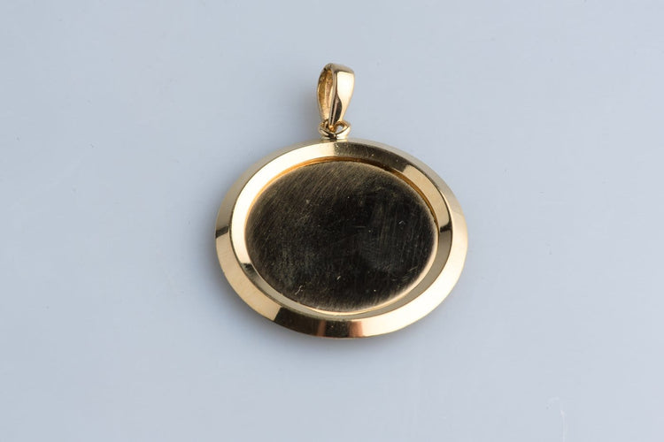 Pendentif A. Augis - Pendentif en or jaune 18K, rubis et diamants 58 Facettes MEDAMDRCC1479-107