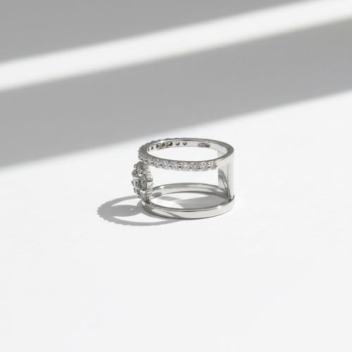 Bague 51 Bague en or blanc et diamants 58 Facettes 1.0000898/1