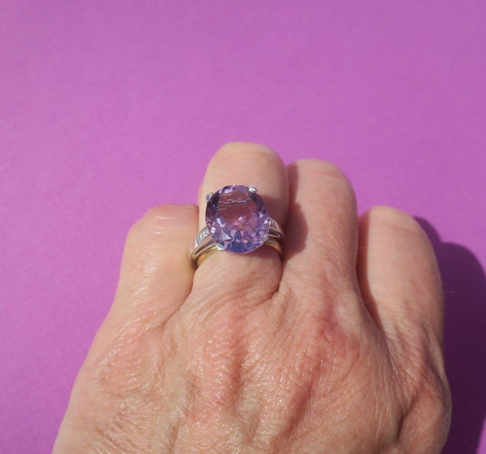 Bague 56 Mauboussin Mon Bébé d’Amour - Bague en or blanc, améthyste et diamants 58 Facettes Bague