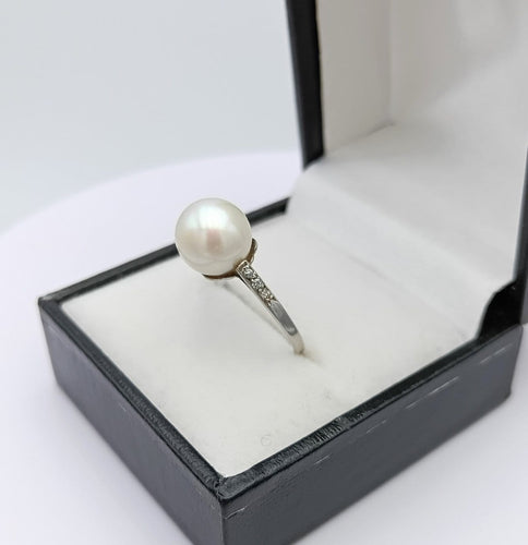 Bague 57 Bague ancienne en platine avec perle de culture et diamants 58 Facettes AX/18/0