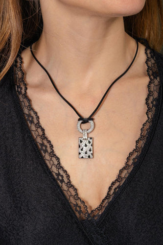 Collier Cartier Panthère - Collier en or blanc, diamants et onyx 58 Facettes 5707096CN