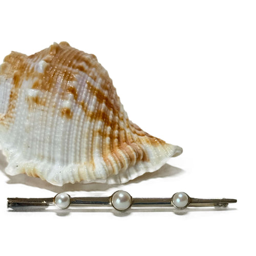 Broche Broche - Broche barrette aux perles en or gris 18K 58 Facettes REF2401-179