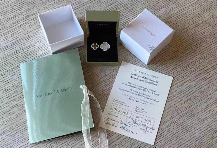 Bague 51 Van Cleef & Arpels Magic Alhambra - Bague Entre les Doigts perle de culture 58 Facettes jnci116