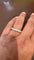 Bague 51 Demi-alliance - Bague en or blanc et diamants 58 Facettes Bague 001