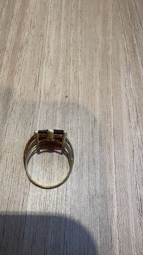 Bague 54 Bague en or jaune, grenats et diamant 58 Facettes Bague 001