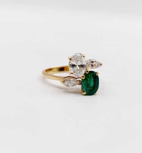 Bague 47 Bague toi et moi en or 18k, diamant, émeraude et diamants 58 Facettes A07434