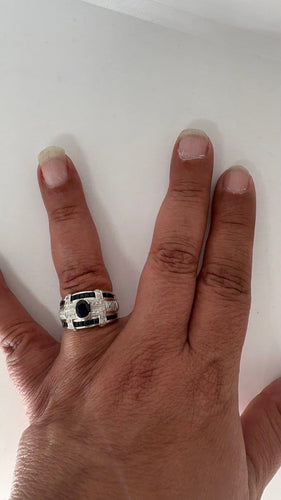 Bague 52 Bague en or blanc avec saphirs et diamants 58 Facettes Bague 001