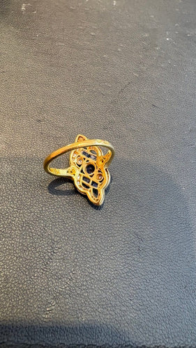 Bague 52 Bague marquise en or jaune, saphirs et diamants 58 Facettes Bague 001