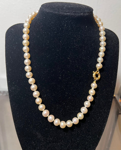 Collier Collier choker 52 perles Akoya avec fermoir en or 18K 58 Facettes 933