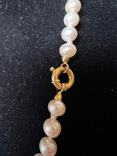 Collier Collier choker 52 perles Akoya avec fermoir en or 18K 58 Facettes 933