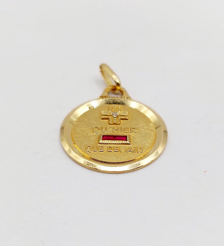 Pendentif Augis - Pendentif médaille d'amour en or 18k, diamant et rubis 58 Facettes A07468