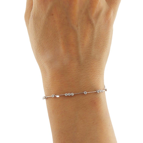 Bracelet Bracelet à segments en or blanc et diamants 58 Facettes G3975