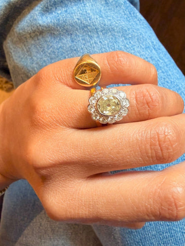Bague 52 Pompadour - Bague en or blanc et platine, diamant jaune 58 Facettes adadda