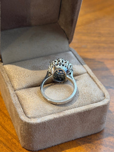 Bague 54 Marguerite - Bague en or blanc, saphir et diamants 58 Facettes adada