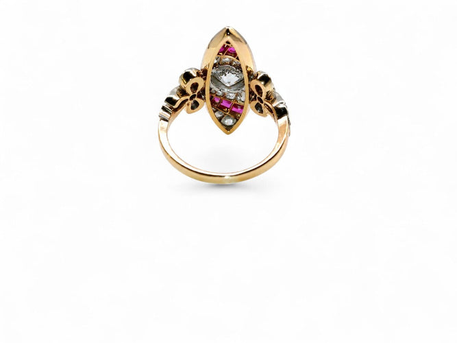 Bague 51 Bague marquise Art Nouveau en or et platine, diamants et saphirs 58 Facettes fba