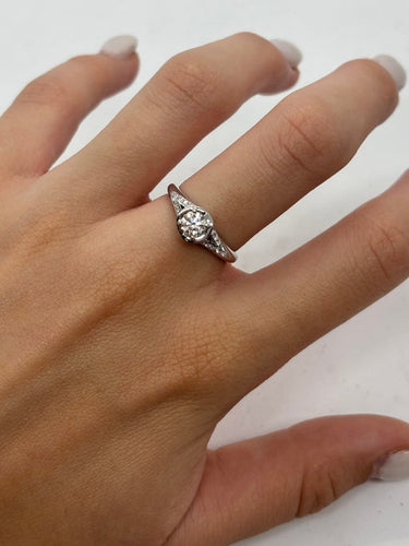 Bague 53 Bulgari Incontro d'Amore - Solitaire en platine et diamants 58 Facettes 2030