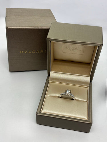 Bague 53 Bulgari Incontro d'Amore - Solitaire en platine et diamants 58 Facettes 2030