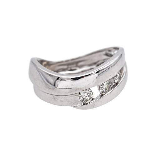 Bague 50 Bague en or blanc et diamants 58 Facettes 5538426RV