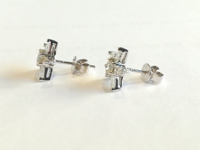 Boucles d'oreilles Boucles d'oreilles étoiles en or blanc et diamants 58 Facettes 01053