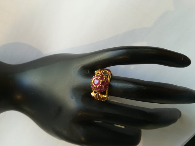 Bague 48 Bague boule en or jaune et rubis 58 Facettes 01372