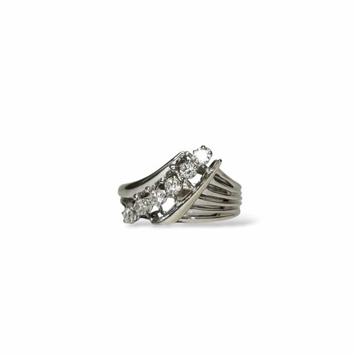 Bague 46 Bague asymétrique en or gris 18K et diamants 58 Facettes REF2538CF-305