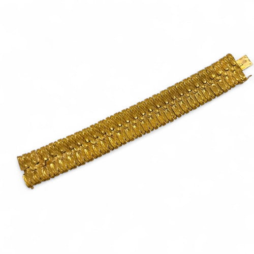 Bracelet Bracelet manchette libellule en or jaune 18K 58 Facettes REF2540CF-307