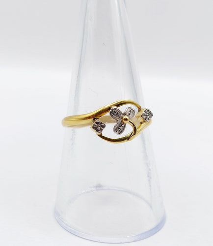 Bague 56 Bague trèfle Art nouveau en or 18k et platine 58 Facettes A07476