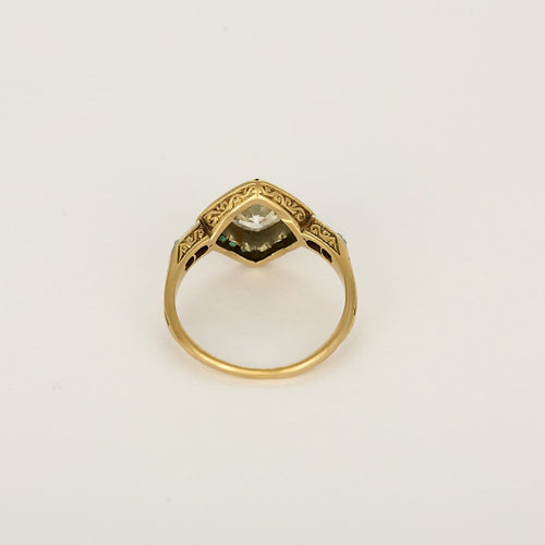 Bague 51 Bague Art déco en or jaune, platine, diamant et émeraudes 58 Facettes B260373